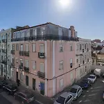 Comfort & Bright Apartment By Lovelystay