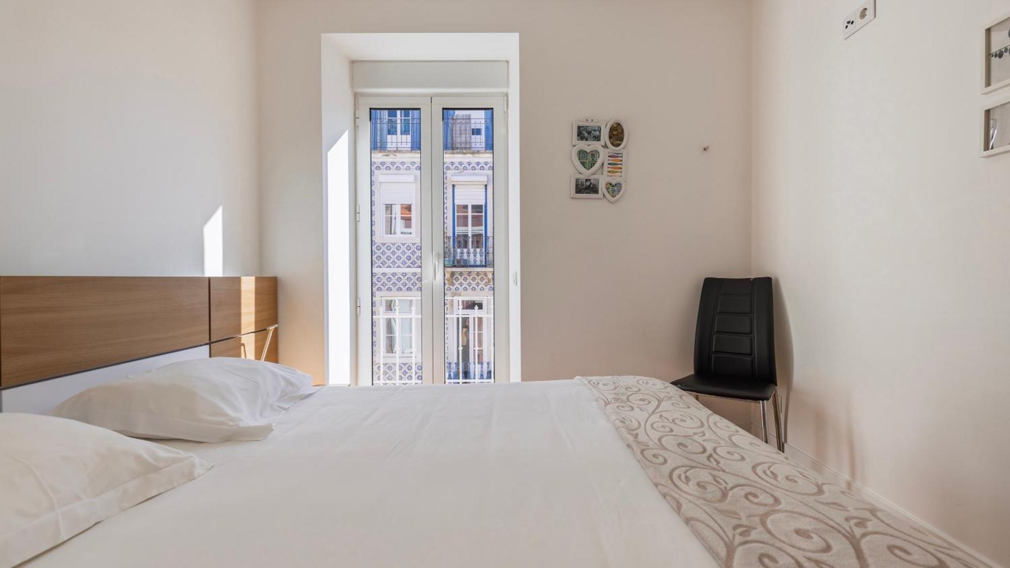 Comfort & Bright By Lovelystay *